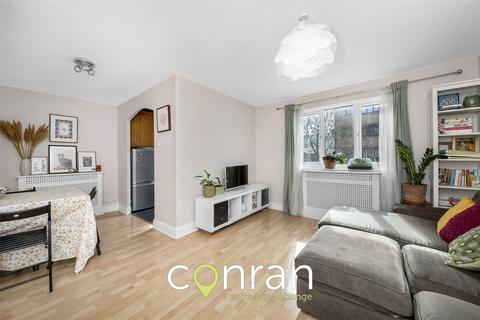 2 bedroom apartment to rent - Connell Court, 13 Myers Lane, London, SE14