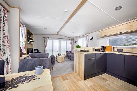 3 bedroom lodge for sale, Hendra Croft Newquay