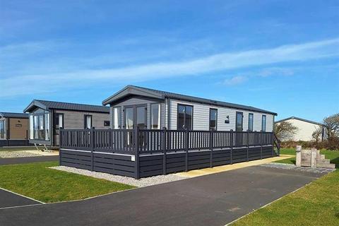 3 bedroom lodge for sale, Hendra Croft Newquay