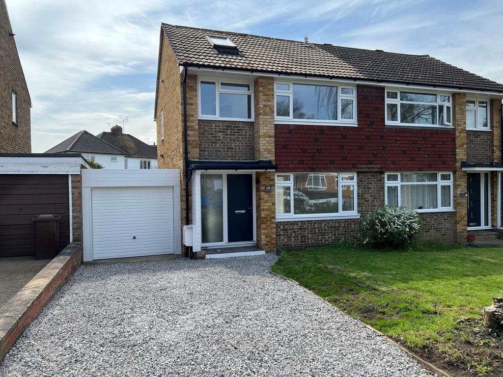 Cobdown Close, Aylesford, Kent 3 bed semidetached house for sale £