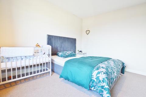 Flat B, 14 Anchor Close, Bournemouth, BH11 9HY