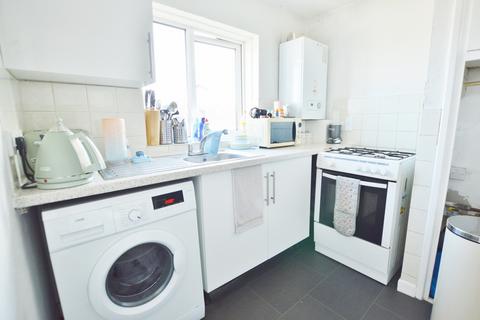 Flat B, 14 Anchor Close, Bournemouth, BH11 9HY