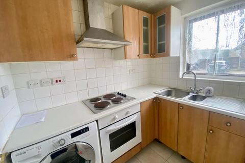Studio for sale - Sioux Close, Highwoods
