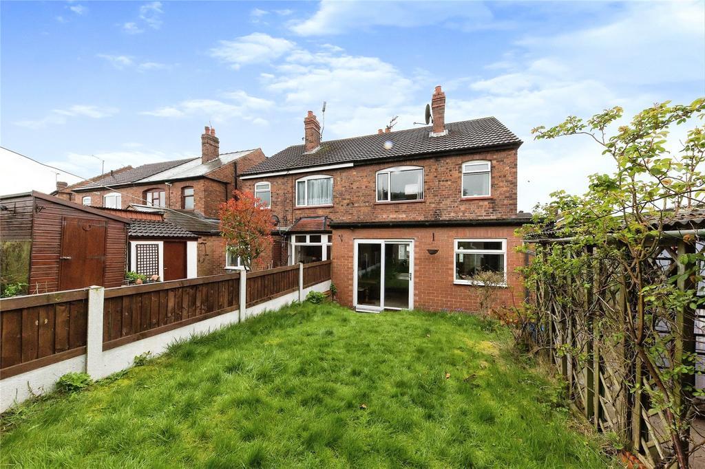 Waterloo Road, Haslington, Crewe... 3 bed semidetached house £170,000