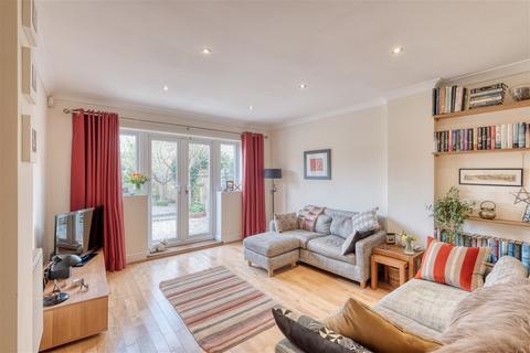 96 Bills Lane, Shirley, Solihull, B90 2PF