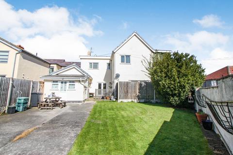 4 bedroom semi-detached house for sale, Rhuddlan Road, Abergele, LL22 7HL