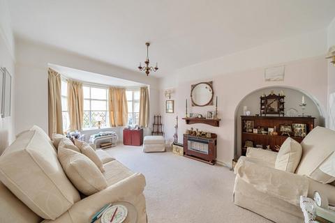 83 Cardinal Avenue, Kingston Upon Thames, KT2 5RZ