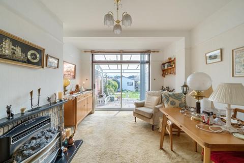 83 Cardinal Avenue, Kingston Upon Thames, KT2 5RZ