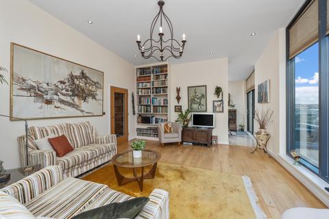 3 bedroom apartment for sale, Versailles, West Quay, Newhaven, East Sussex, BN9