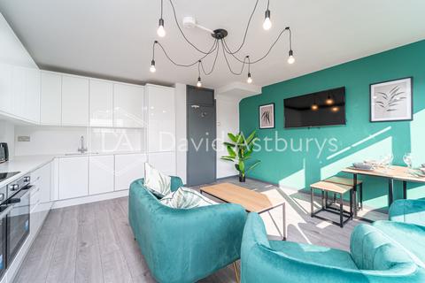 4 bedroom apartment to rent, Cropley Street, Islington, London