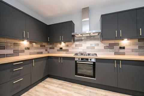 13 Burchett Place, Leeds, LS6 2LN