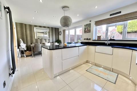 4 bedroom detached house for sale, Brookhus Farm Road, Sutton Coldfield, B76 1QP