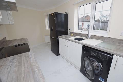 6 Cheviot Crescent, Coningsby, Lincoln, LN4 4DB