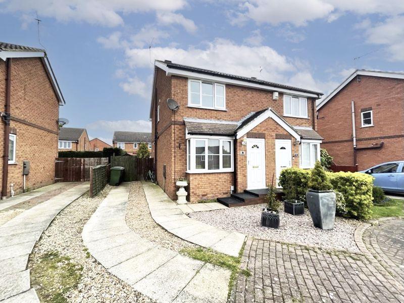 Hawthorne Garth, Beverley 2 bed semidetached house for sale £220,000