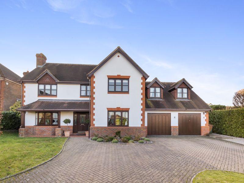 Bluebell Drive, Goffs Oak EN7 5 bed detached house - £1,350,000