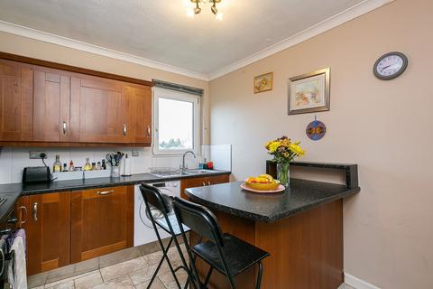 1/4 Restalrig Circus, Edinburgh, EH7 6HJ