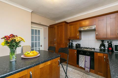1/4 Restalrig Circus, Edinburgh, EH7 6HJ