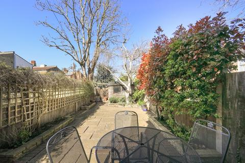 11 Brightside Road, London, SE13 6EN