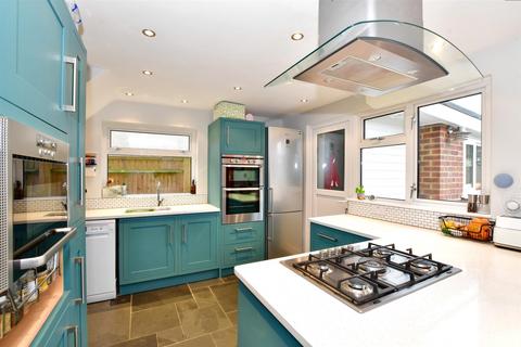48 Greenfrith Drive, Tonbridge, TN10 3LJ