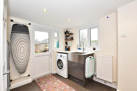 48 Greenfrith Drive, Tonbridge, TN10 3LJ