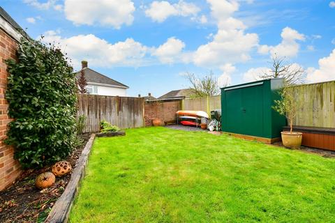 48 Greenfrith Drive, Tonbridge, TN10 3LJ