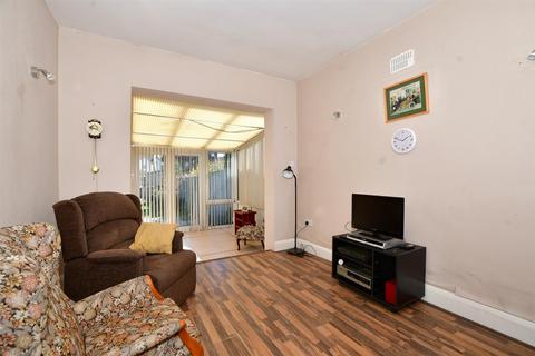 26 Livingstone Road, Caterham, CR3 5TG
