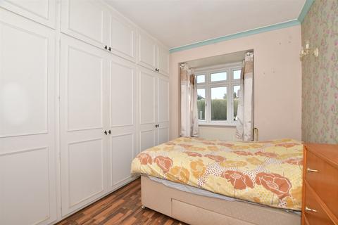 26 Livingstone Road, Caterham, CR3 5TG