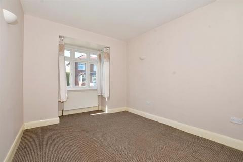 26 Livingstone Road, Caterham, CR3 5TG