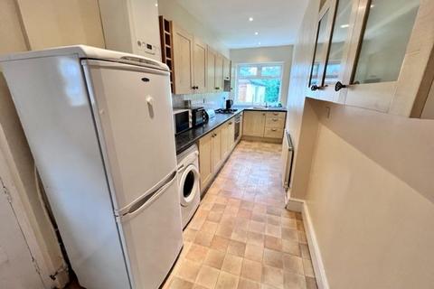 324 Meadow Head, Sheffield, S8 7UJ