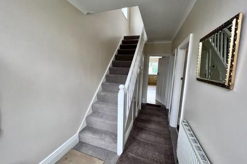 324 Meadow Head, Sheffield, S8 7UJ