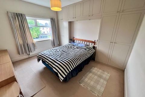 324 Meadow Head, Sheffield, S8 7UJ