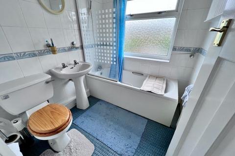 324 Meadow Head, Sheffield, S8 7UJ