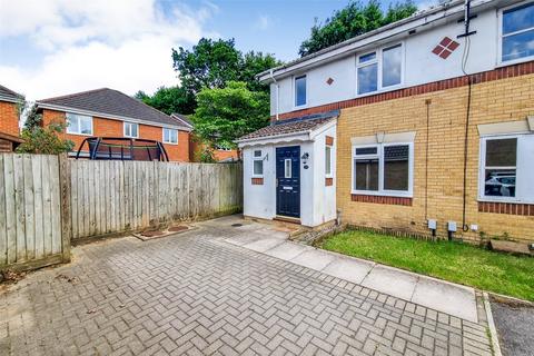 25 Derry Close, Ash Vale, Aldershot, GU12 5SR