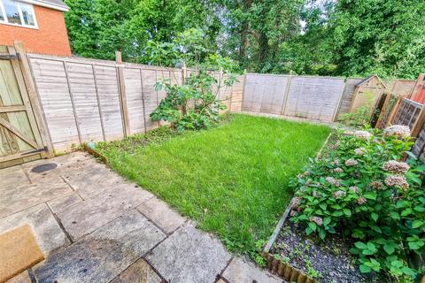 25 Derry Close, Ash Vale, Aldershot, GU12 5SR