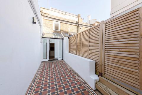 3 bedroom house to rent, Redcliffe Gardens, London, SW10