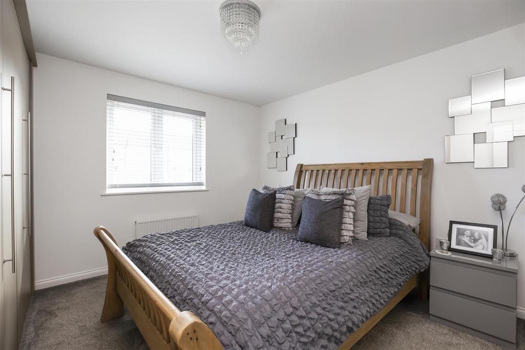 29 Russell Avenue 16.jpg