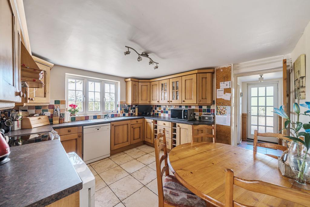 Kitchen / Breakfast Room