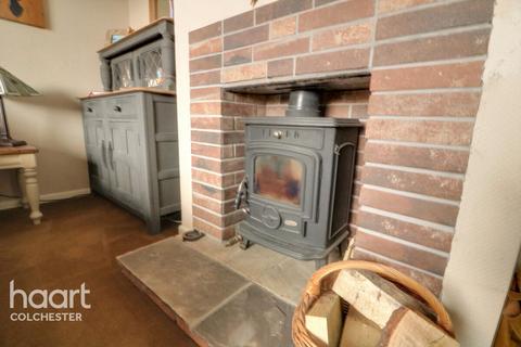 17 Abbots Road, Colchester, CO2 8BE
