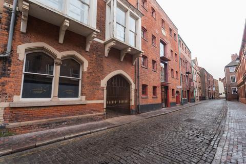 undefined, High Street, Hull, HU1