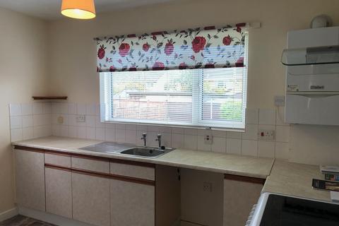 2 bedroom bungalow to rent, Newman Close, Glastonbury BA6