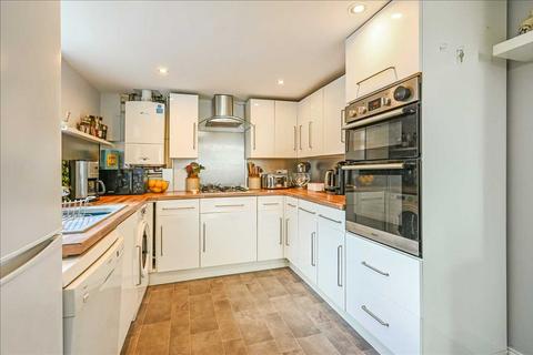 57 Botley Road, Park Gate, Southampton, SO31 1AZ