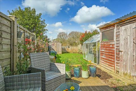 57 Botley Road, Park Gate, Southampton, SO31 1AZ
