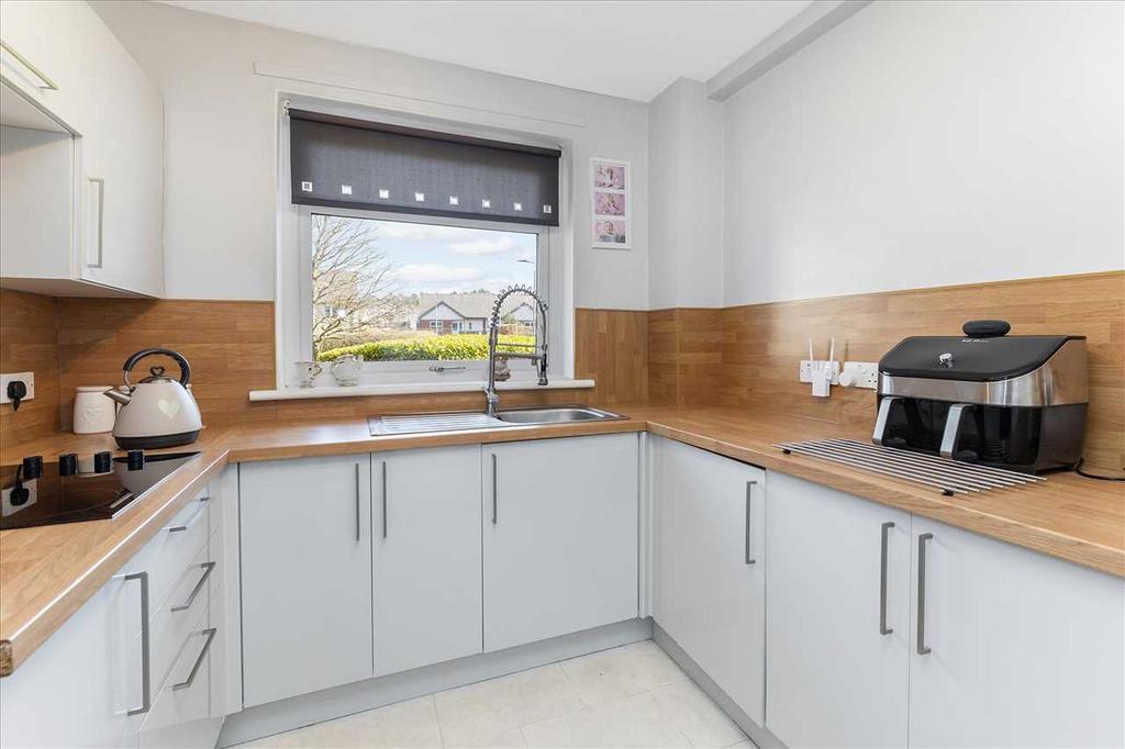 Kitchen (1)