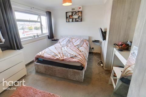 114 Radburn Close, Harlow, CM18 7EG