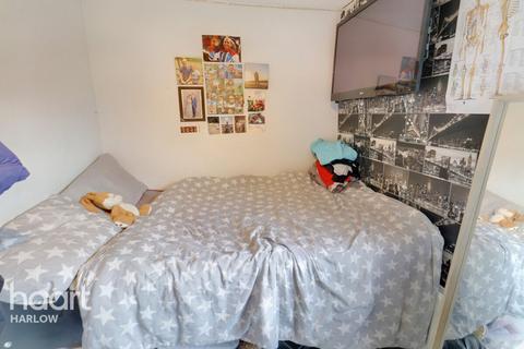 114 Radburn Close, Harlow, CM18 7EG