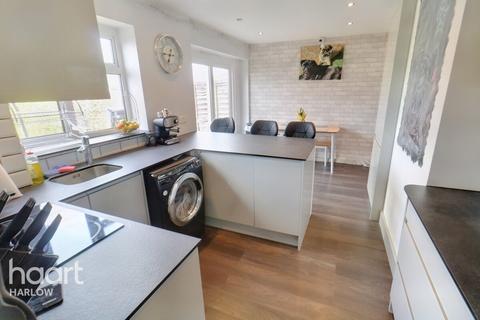 114 Radburn Close, Harlow, CM18 7EG