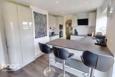 114 Radburn Close, Harlow, CM18 7EG