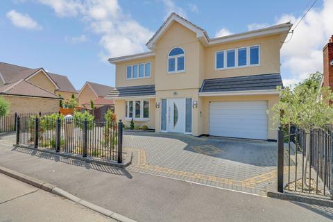5 bedroom detached house for sale, Thorpe Road, Hockley, SS5