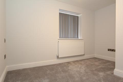 2 bedroom link detached house to rent, Housley Lane, Chapeltown