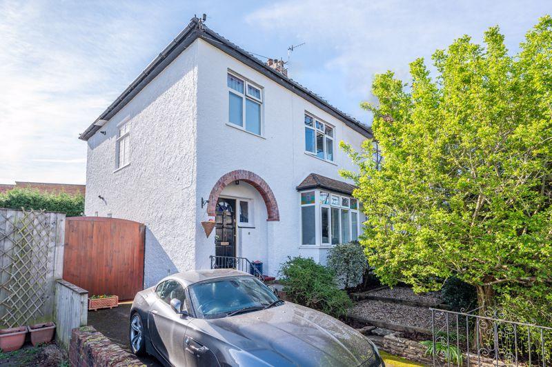 Old Sneed Avenue, Stoke Bristol, BS9 1SD 3 bed semidetached